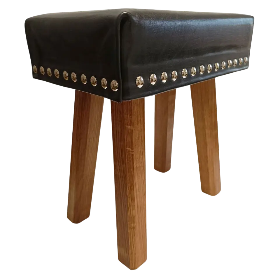 BDSM polstrovaná stolička z dubového dřeva a kvalitní černé kůže. Cena 9000 Kč